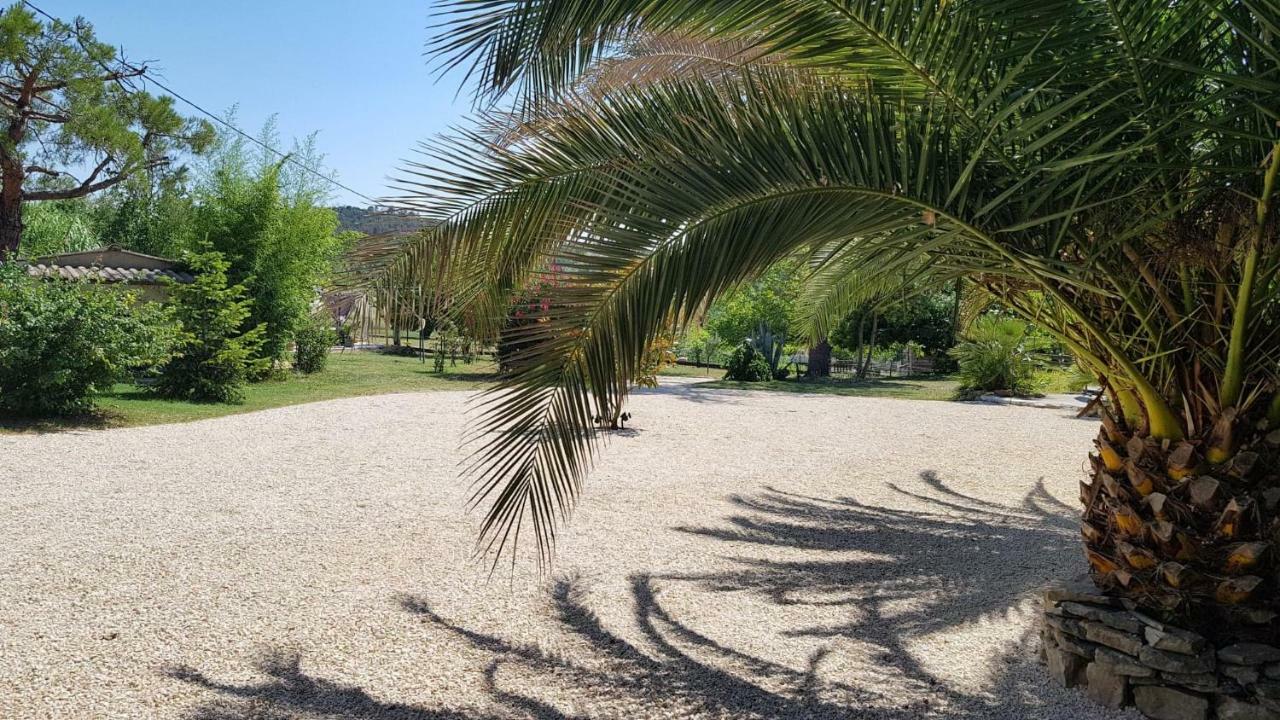 Mas Des Gardies Saint-Julien-de-Peyrolas Buitenkant foto